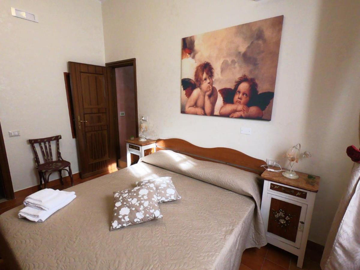 Le Stanze Di Ricci - Affittacamere Low Cost Lesina Exterior photo