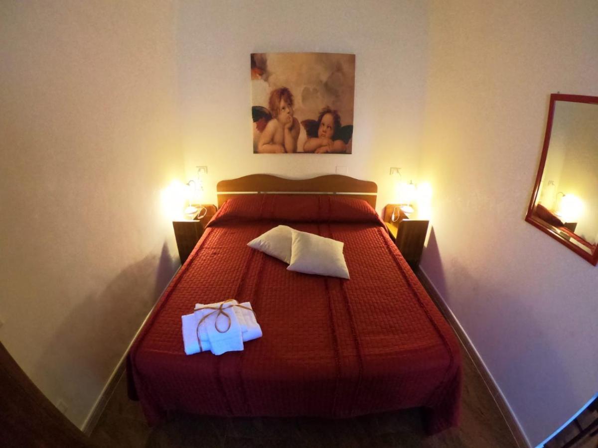 Le Stanze Di Ricci - Affittacamere Low Cost Lesina Exterior photo