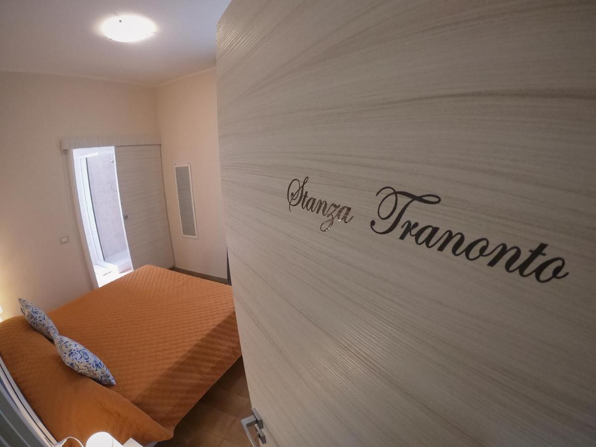 Le Stanze Di Ricci - Affittacamere Low Cost Lesina Exterior photo