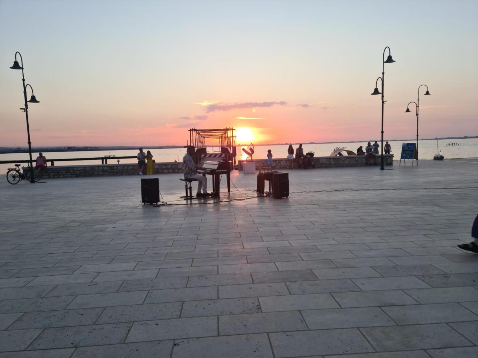 Le Stanze Di Ricci - Affittacamere Low Cost Lesina Exterior photo